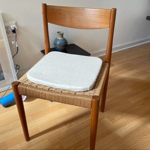 Muji seat cushion in excellent condition